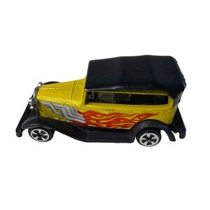 Universal Ford Die Cast Toy Car Yellow Red Flames 1 64th Hot Rod Vintage u